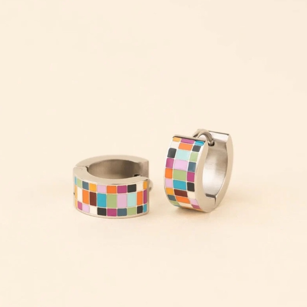 Checkered Super Chunky Huggie - Silver